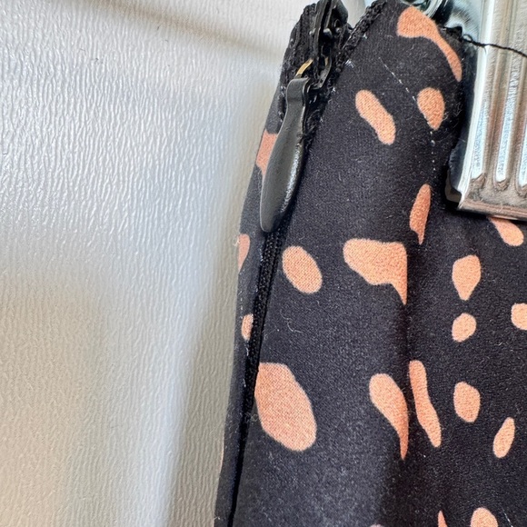 💎 Urban Outfitters Mini Skirt - Picture 5 of 10